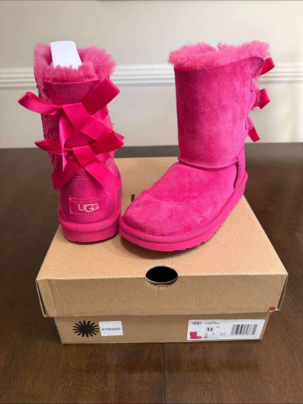 UGG Bailey Bow II Pink Berry Girls Size 13 Shearling Boots w/ Box